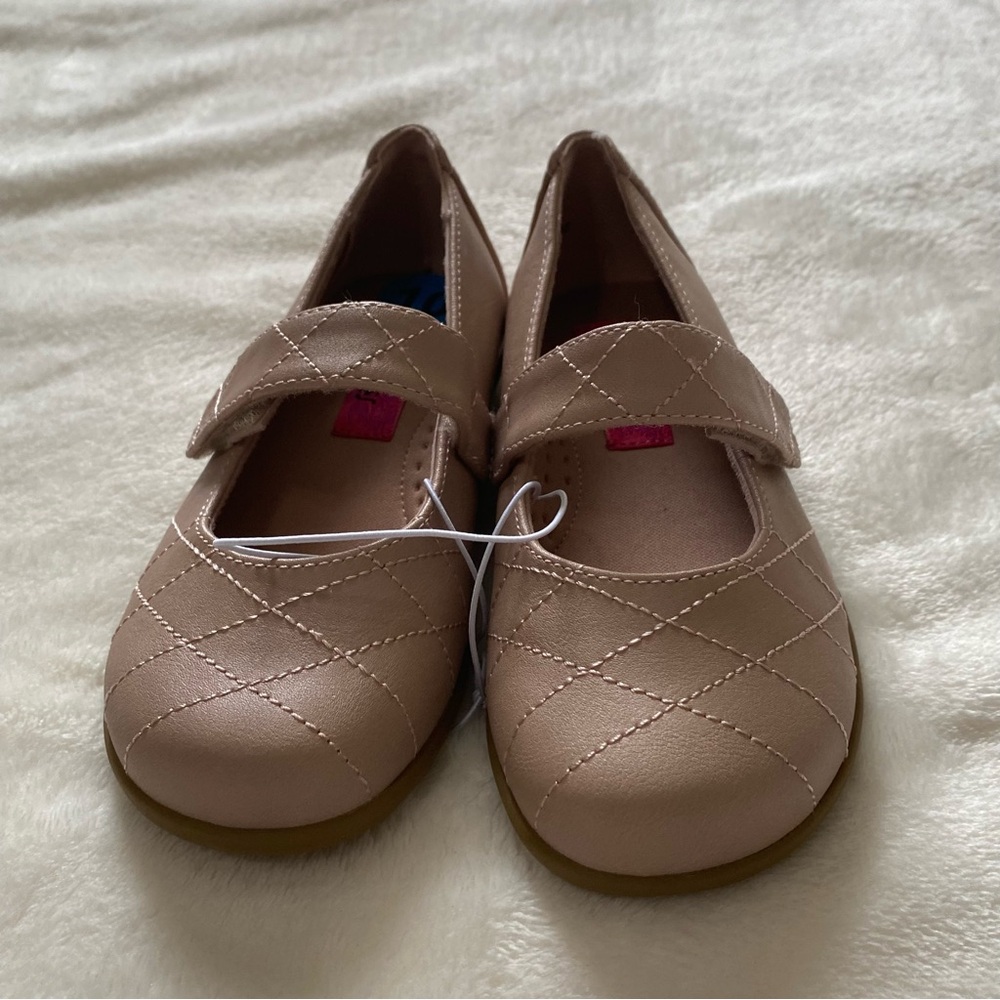 NWOT Rachel Shoes Quilted Beige Kids Dress Shoes Never Worn